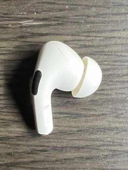 Apple　AirPods　Pro第1世代　右耳のみ