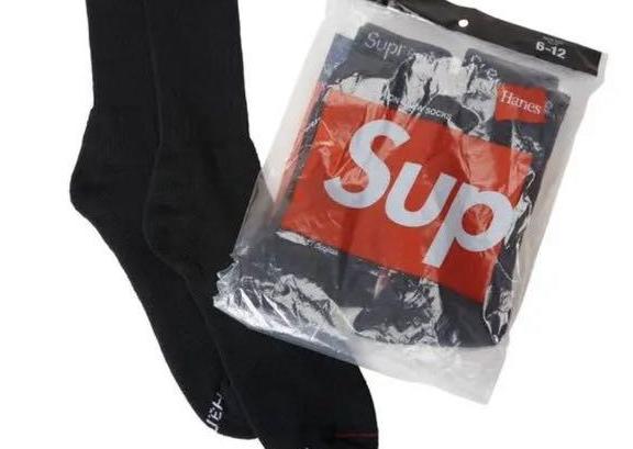 SURPREME　X　HANES　パックソックス